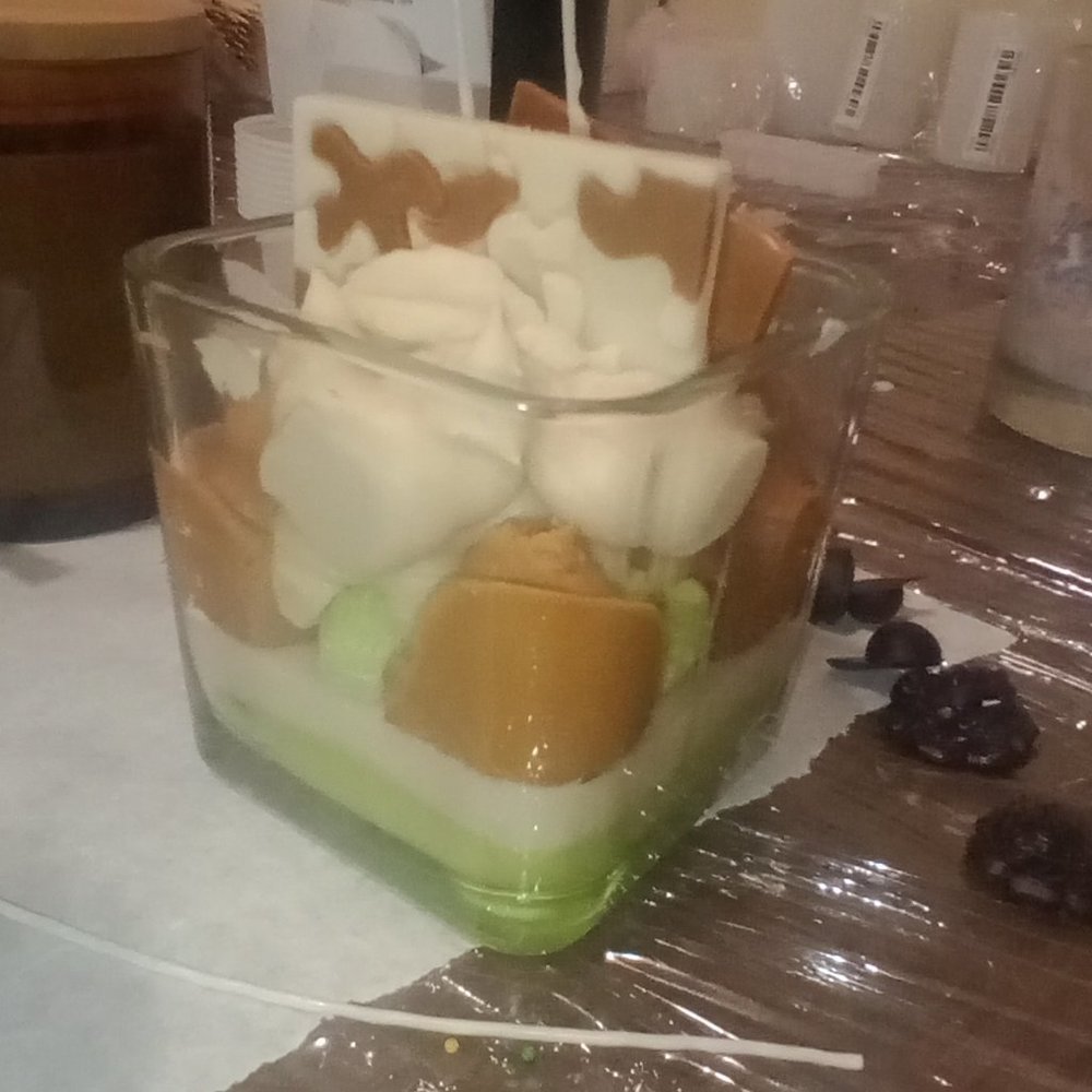 Custom Handcrafted Candles - Picture 3 of 12